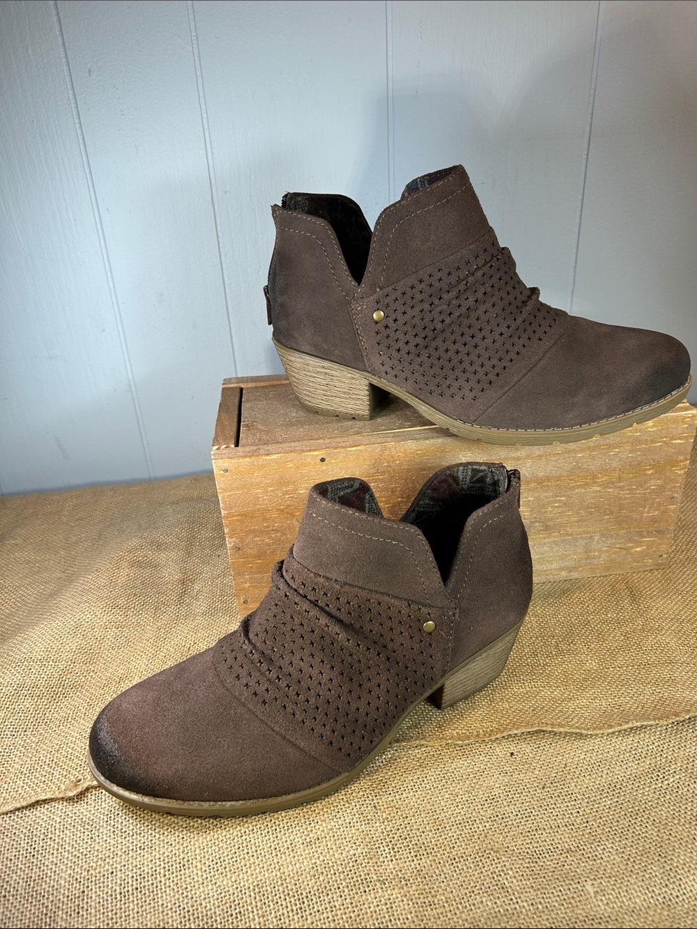 Earth Origins Oakland Amanda Ankle Booties
